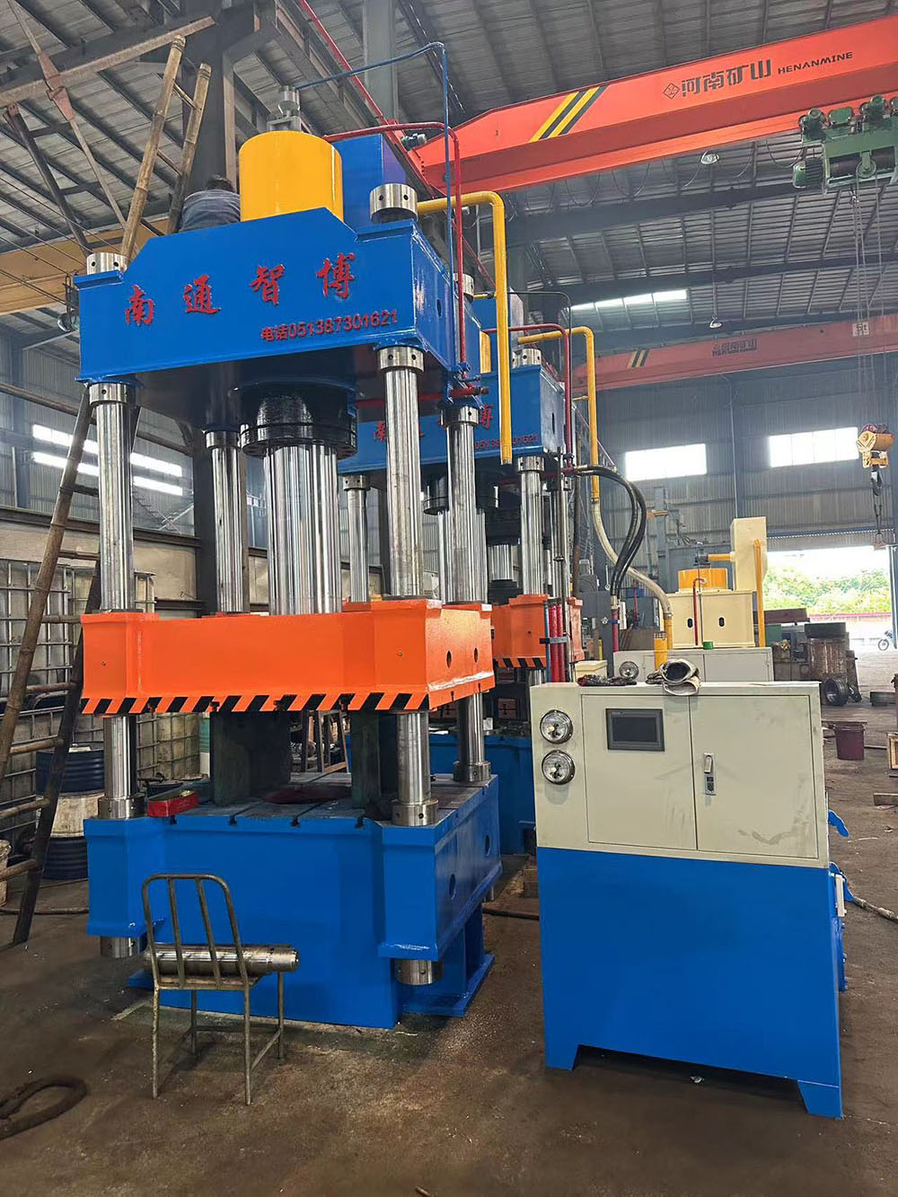 YZ32 series four-column universal hydraulic press