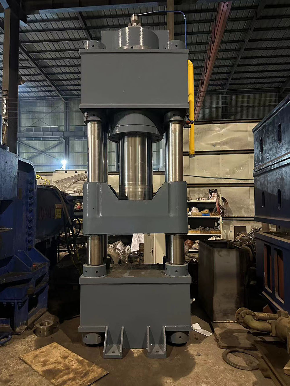 YZ32 series four-column universal hydraulic press