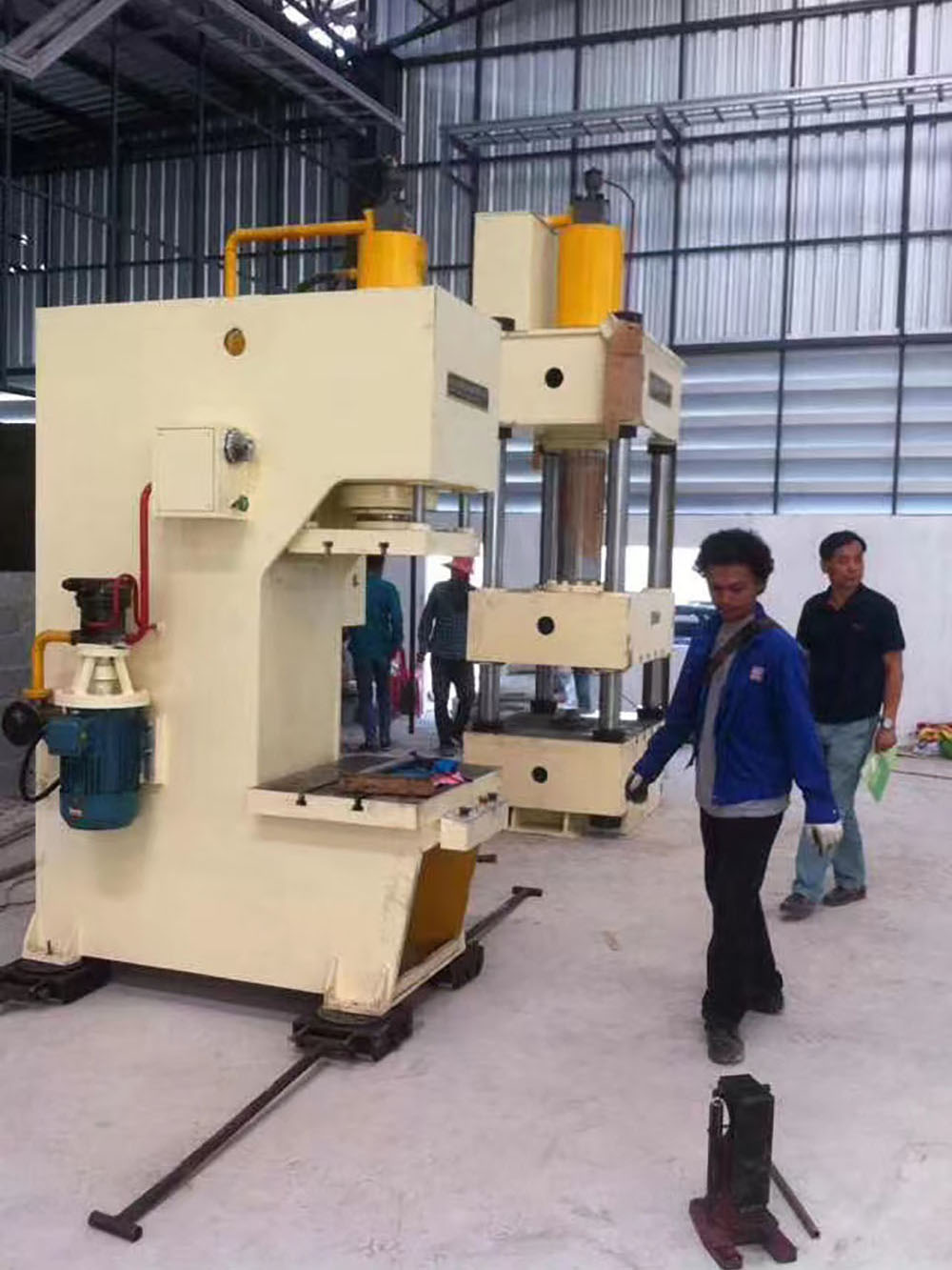 ZHIBO Case YZ30 series single column hydraulic press